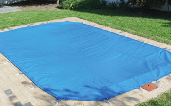 How to clean a cloudy pool?